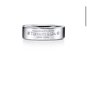 Tiffany and Co. Ring size 6 1/2